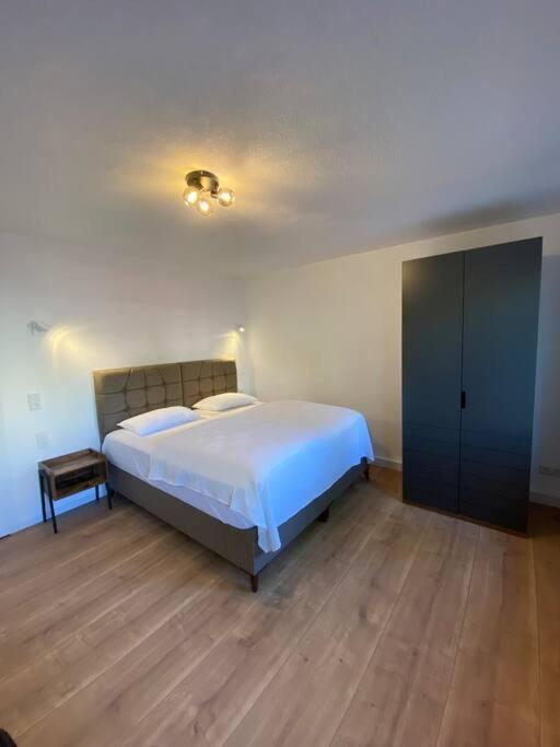 Nisay Home - 3 Room Apartment - A1 路德维希堡 外观 照片