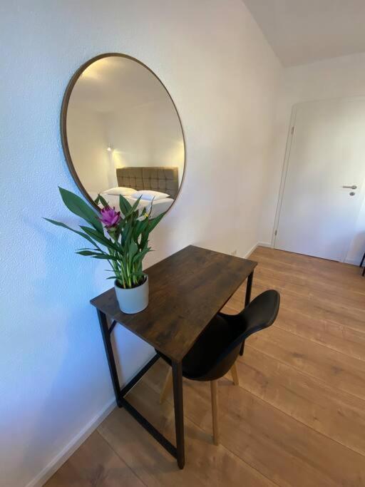 Nisay Home - 3 Room Apartment - A1 路德维希堡 外观 照片