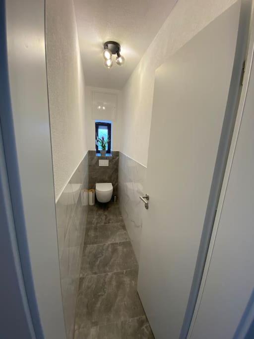 Nisay Home - 3 Room Apartment - A1 路德维希堡 外观 照片