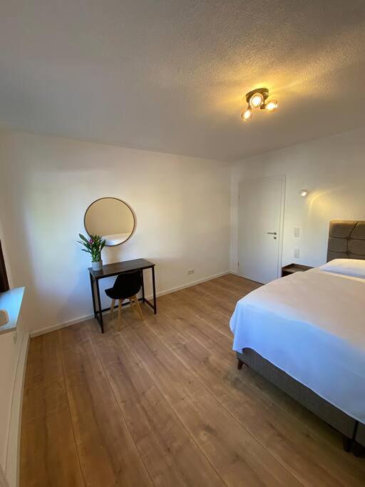 Nisay Home - 3 Room Apartment - A1 路德维希堡 外观 照片